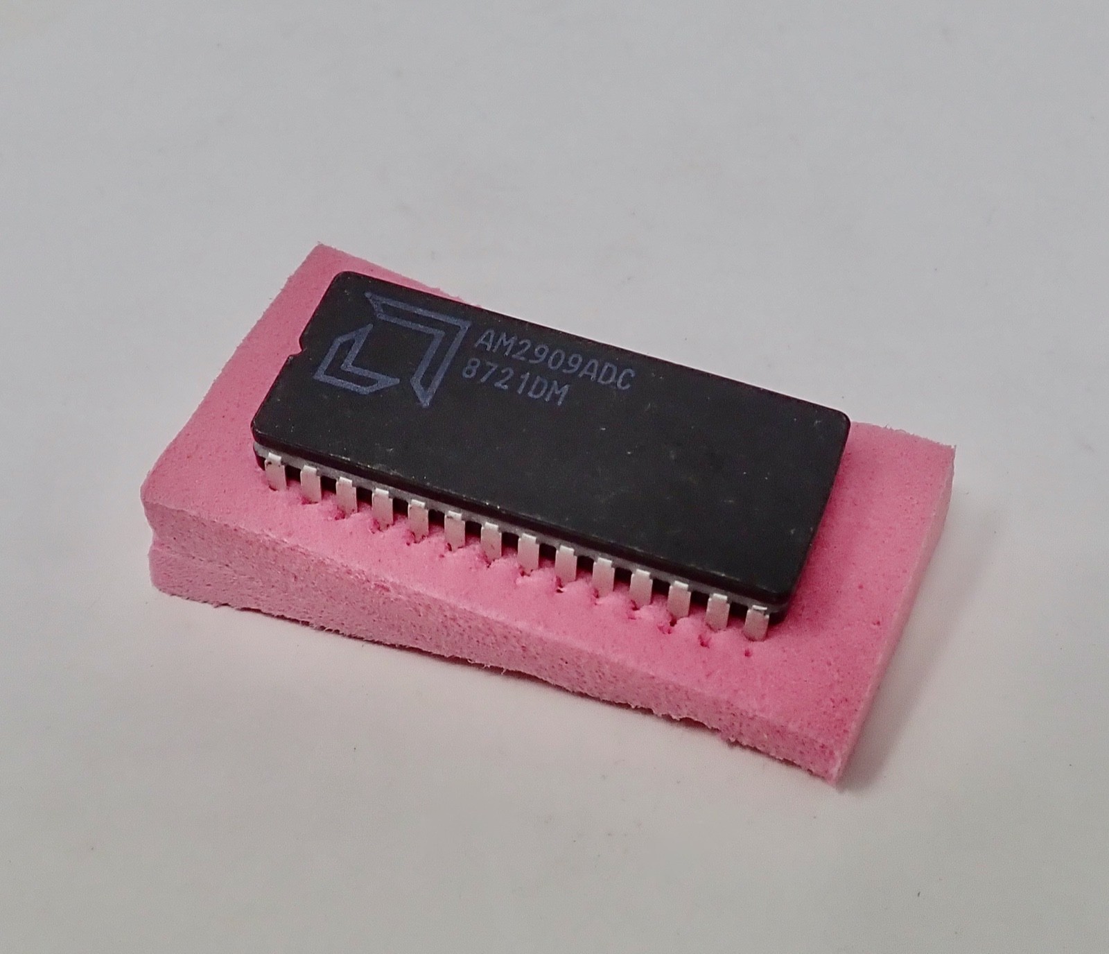AMD Sequencer - AM2909ADC