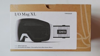 Smith I/O Mag XL Snow Goggles White Fade ChromaPop Sun Black/Storm Blue Sensor