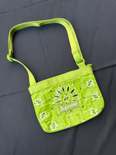 Sac latéral bâche bandana suprême vert vif OS SS21 semaine 8