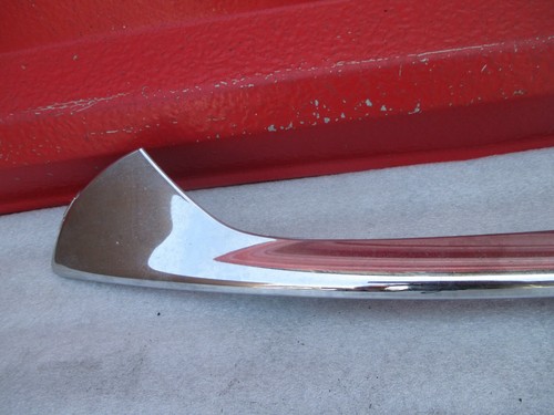2015 2016 2017 Chrysler 200 Bumper outer applique outer chrome grille OEM rh - Picture 2 of 7