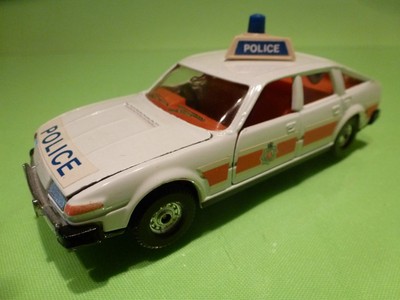 corgi rover 3500 police car