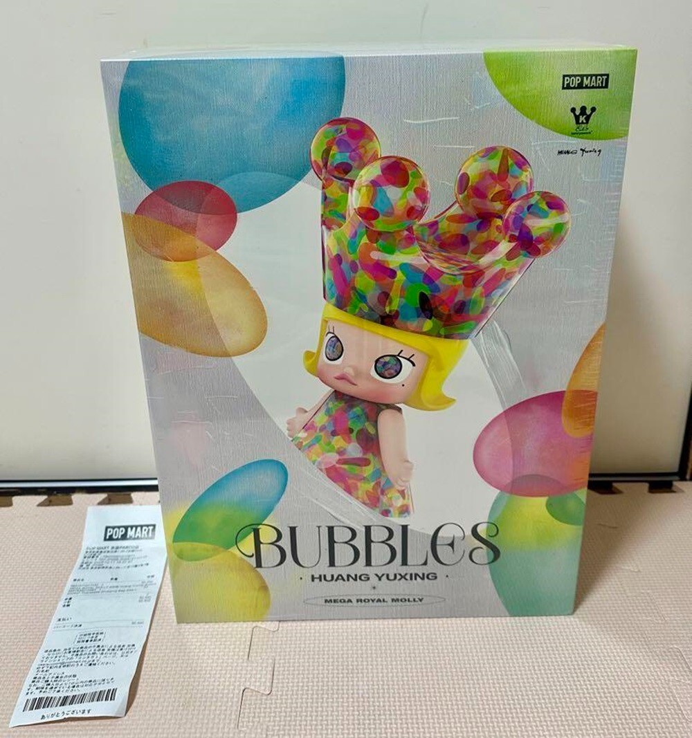 ミニカー MEGA  MOLLY 400% Huang Yuxing MEGA ROYAL MOLLY 400% Bubbles Huang YuXing 2024 Limited – TOYSEZ
