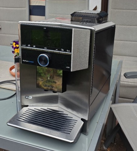 Siemens EQ.9 s500 TI9555X1DE/10 Kaffeevollautomat -Kundendienst BSH durchgeführt - Bild 4 von 11