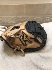 Mizuno GXC-105 31  Youth Baseball Catchers Mitt Right Hand Throw