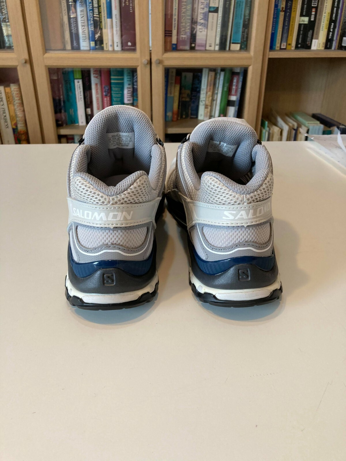 Salomon scarpe streetwear bianche da trekking trail running UK 10