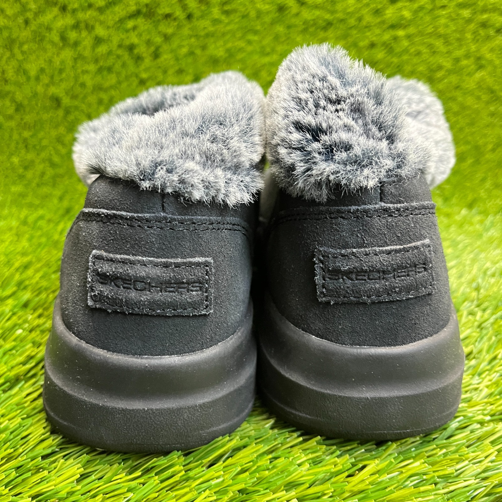 Skechers On-The-Go Glacial Ultra Womens Size 7 Black Winter Casual Ankle Boots