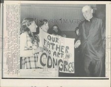 1970 Press Photo The Rev. Robert F. Drinan welcomed by his supporters in Newton