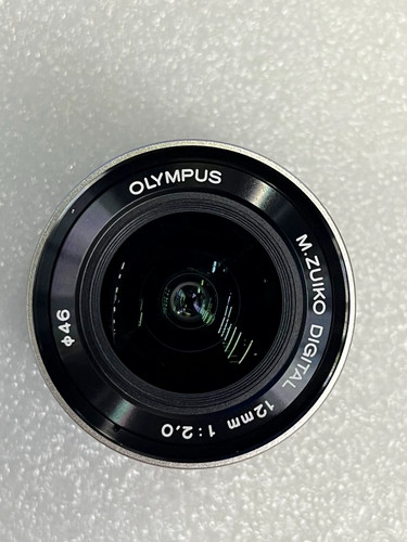 Olympus M.Zuiko Digital ED 12mm f/2 Lens (Sliver) - Picture 6 of 7