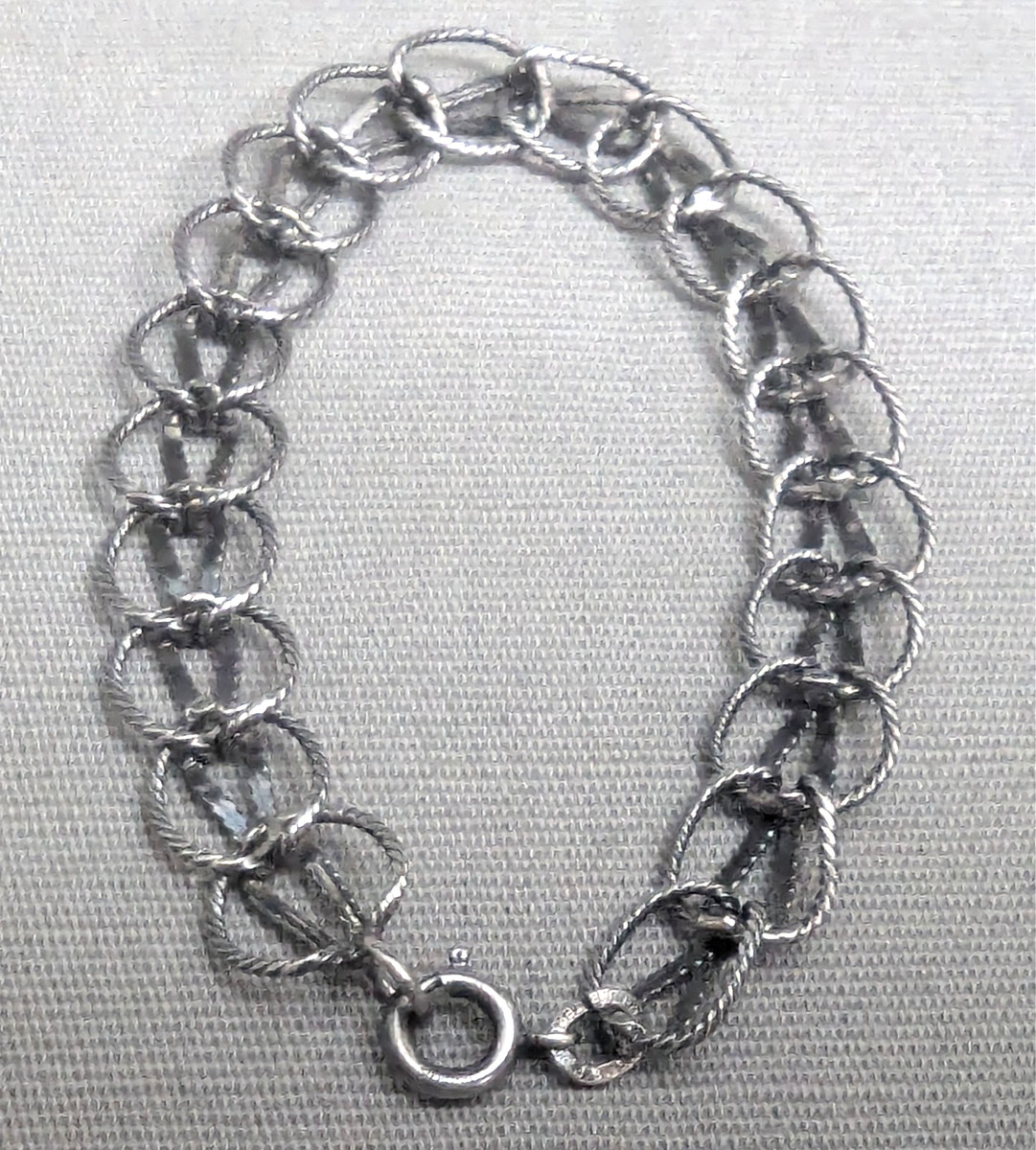 Vintage Sterling Silver 925 Bracelet - UNIQUE ROUND DESIGN - SUITABLE FOR CHARMS View 6