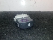 214936B REAR LEFT WINDOW CONTROL / VALEO / CONECTOR NEGRO / 717699