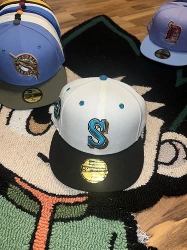 Hatclub X New Era Exclusive Seattle Mariners Fitted Hat 7 1/4 Tropics Pack 