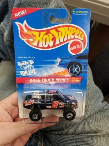 Mattel Hot Wheels Racing Nissan Diecast coches, camiones y camionetas