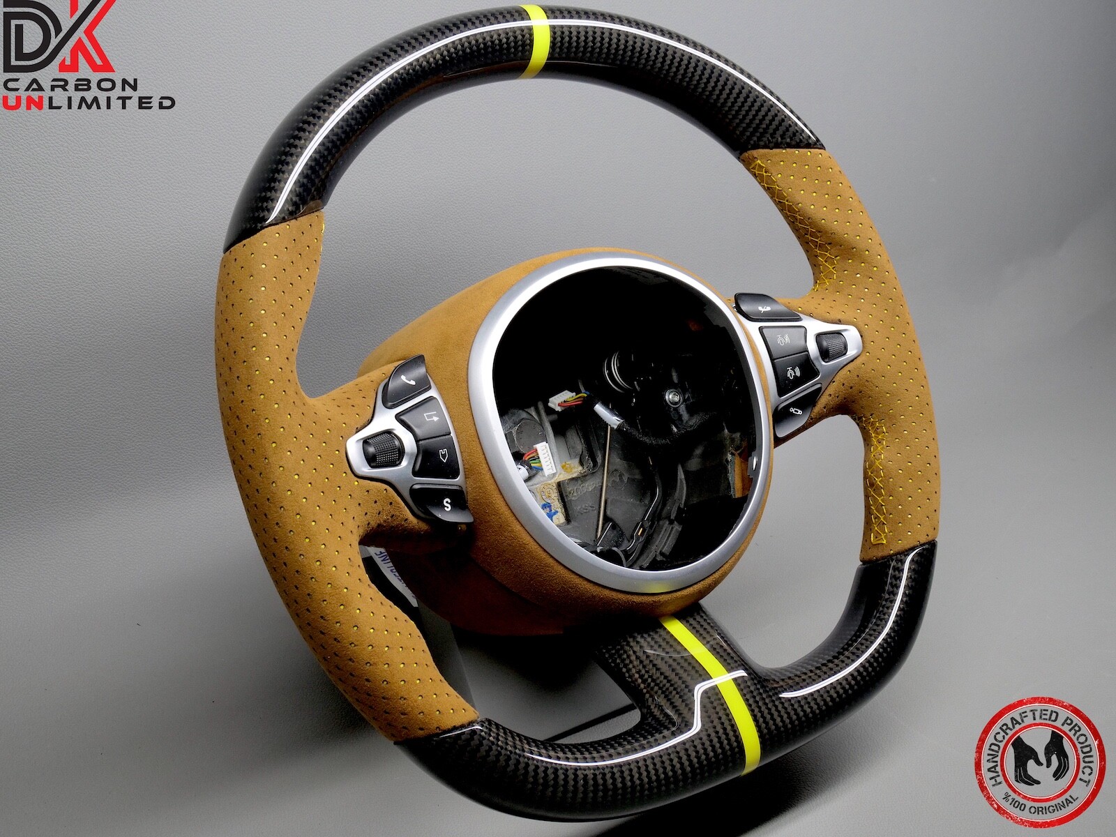 Aston Martin DB11 DBS Vantage Oxford Tan Alcantara Carbon Steering Wheel v4