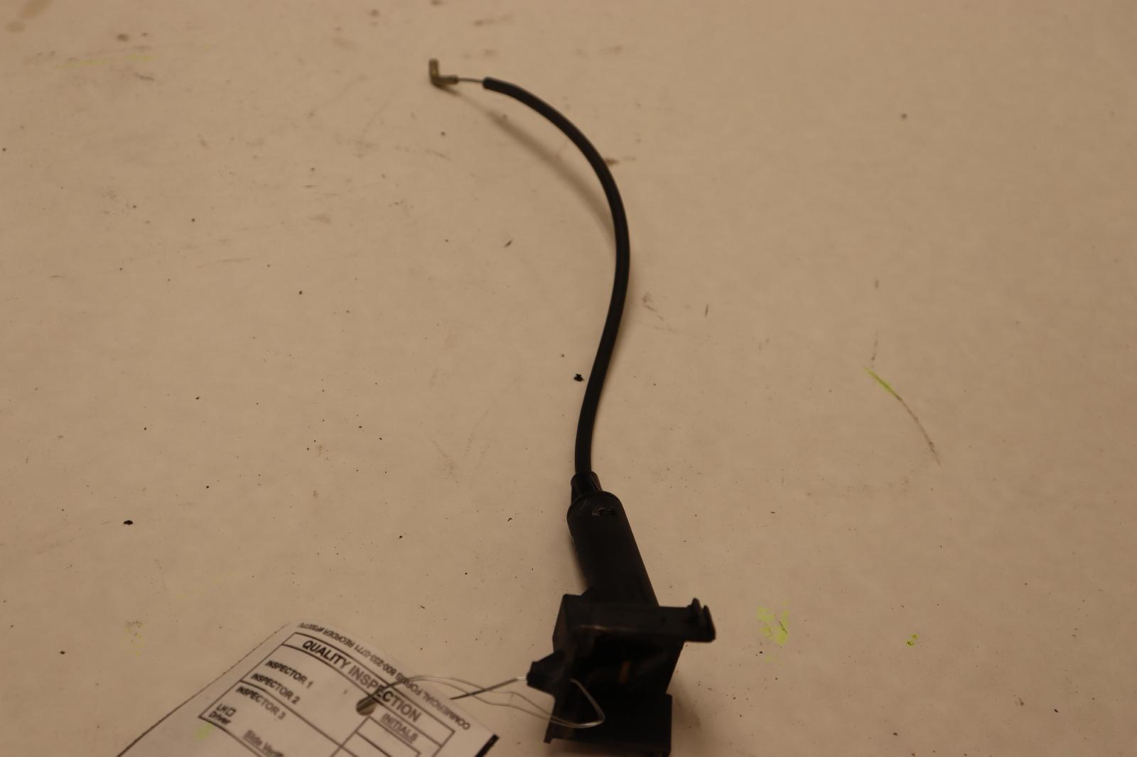 Bentley Continental GT 2003-2011 Fuel door release cable