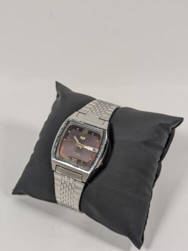 Seiko 5 7009-5862 Rare Vintage Silver Automatic Seiko 5 Classic 1980s Watch - Picture 5 of 16