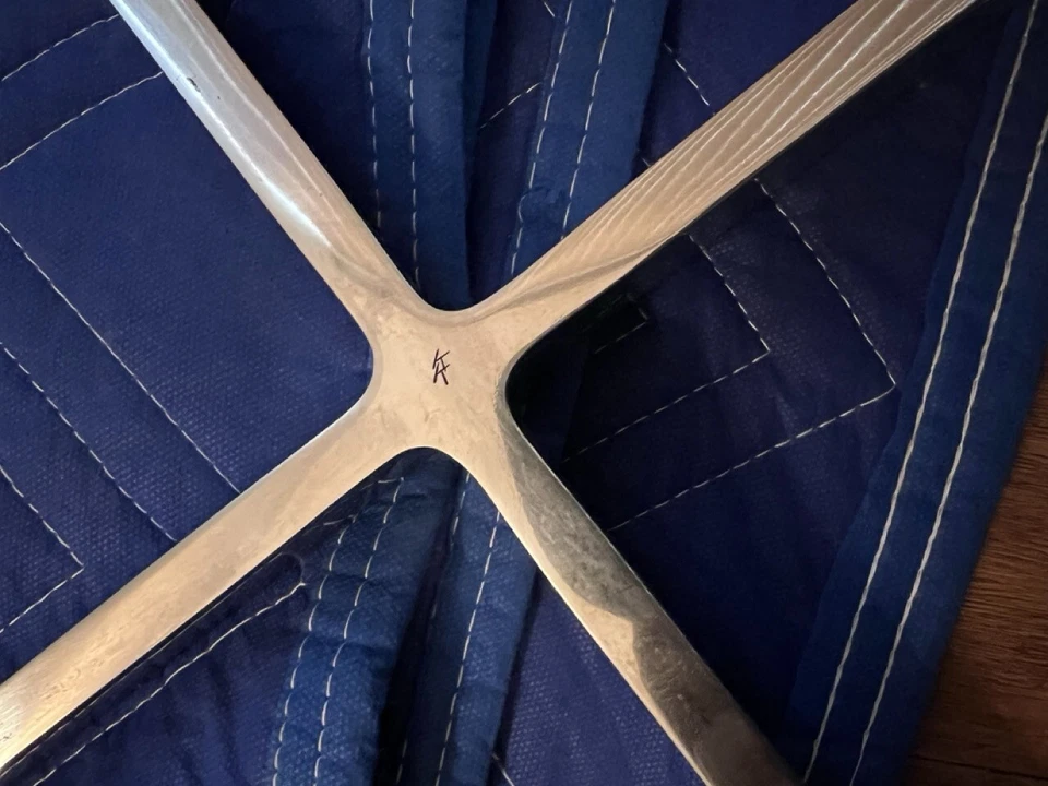 Mesa de centro Barcelona de acero inoxidable de Mies van der Rohe para Knoll KK Marking Foto 3 de 4