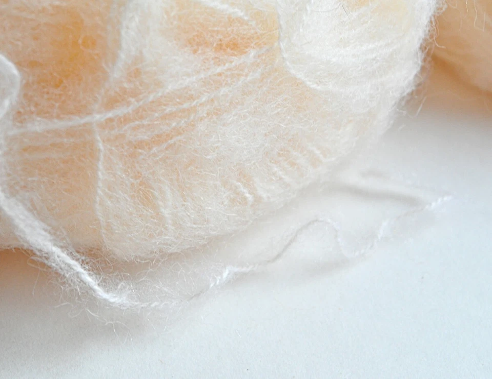 124g Lot 3 Cakes Cream Ivory Reynolds No. 1 Mohair Blend Yarn France Ball VTG - Image 4 of 4