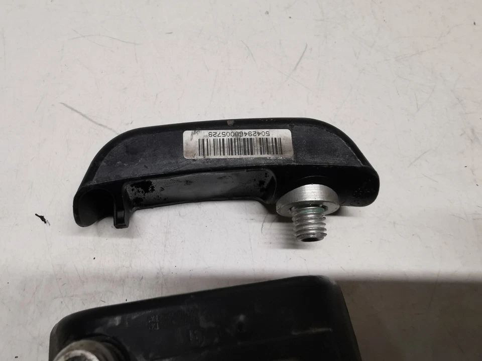 2x OEM Tyre Pressure Monitor Sensor TPM BMW F800 S ST 2008 (2006 - 2010) - Image 2 of 4