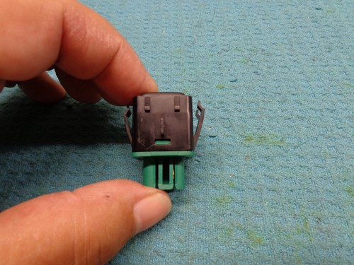 BOTÓN INTERRUPTOR DE APAGADO DE TRACCIÓN TRAC CHEVROLET MONTE CARLO 00 01 02 03 04 05 - Imagen 4 de 6