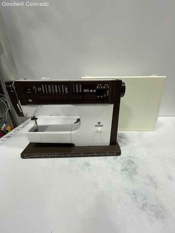 Husqvarna Viking Brown White Sewing Machine 790C Made In Sweden With Case
