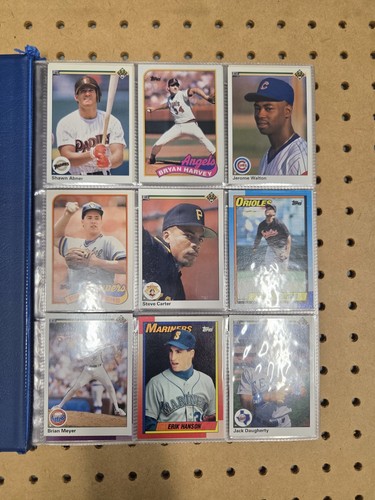 Baseball Card Album With Cards - Picture 2 of 16