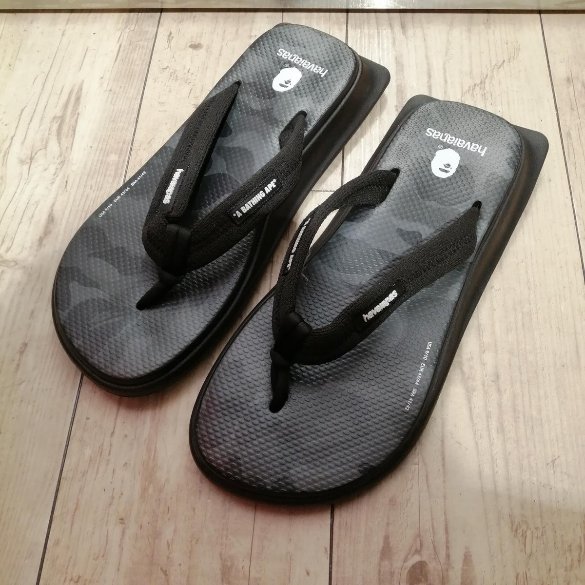 HAVAIANAS×A BATHING APE Tradi Zori サンダル A Bathing Ape Havaianas Tradi Zori Black Camo Men's