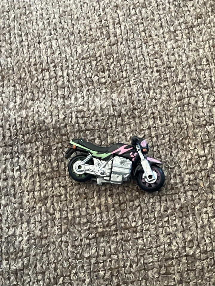 Micro Machines Galoob - BMW K100 Motorcycle - Black - Image 3 of 4