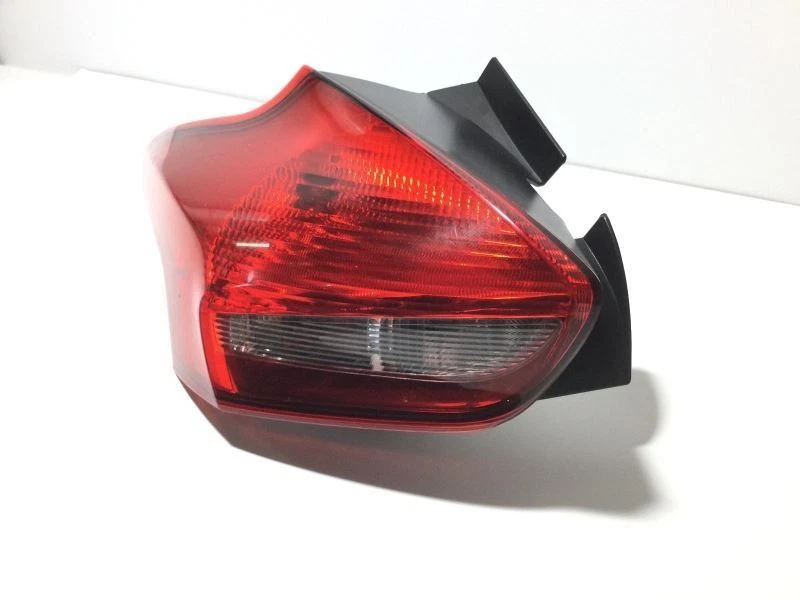 Luz trasera del conductor hatchback incandescente para Ford Focus 25568 15-18 Foto 2 de 4