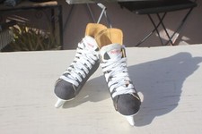 BAUER PREMIER - ICE SKATES - SIZE 2.0 - BLACK - YOUTH - 7-2/3 - 195MM - OPEN BOX