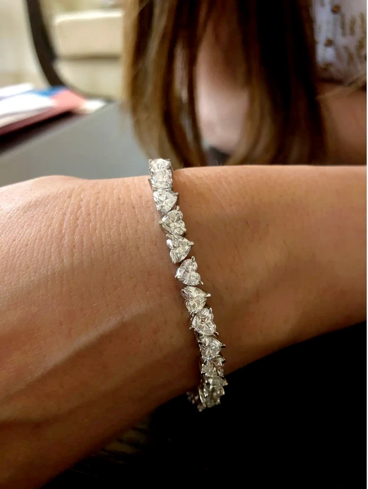 Pulseira feminina de moissanita corte coração 5 quilates criada em laboratório folheada a ouro branco 14k - Imagem 4 de 4