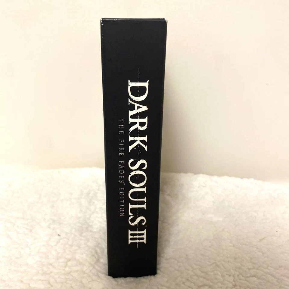 Dark Souls III The Fire Fades Edition PS4 Limited Bonus Soundtrack CD Map & Book - Image 3 of 4