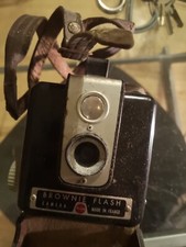 Appareil photo argentique Vintage des années 60 Brownie Flash