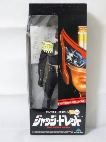 Medicom Toy Judge Dredd 12" Figure 1/6 Sylvester Stallone Real Action Series - Picture 16 of 20