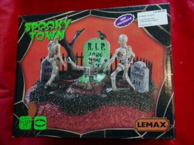 Lemax Spooky Town - LONG TIME NO SEE - Halloween 2017 Village (NIB) NEW #74302