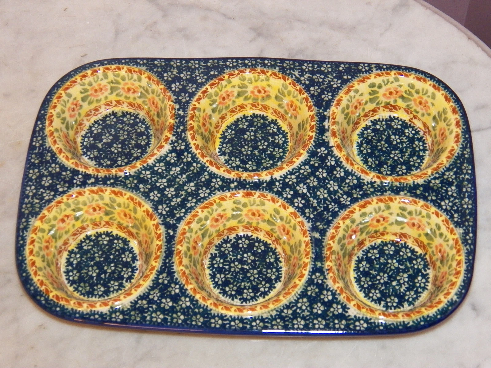 Polish Pottery Muffin Pan! UNIKAT Signature Mama Rose Pattern!