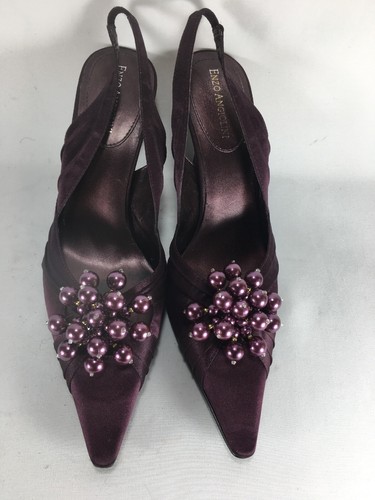 Enzo Angiolini Satin Sling Pumps Perlen Cluster Akzent klassisch weinrot Farbe-Größe 8 - Bild 1 von 12