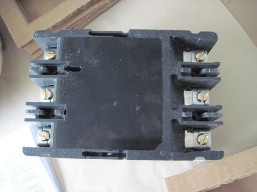 Eaton PDG23M0100TFFJ Power Defense Molded Case Circuit Breaker 3P 100A 690V - Picture 7 of 8