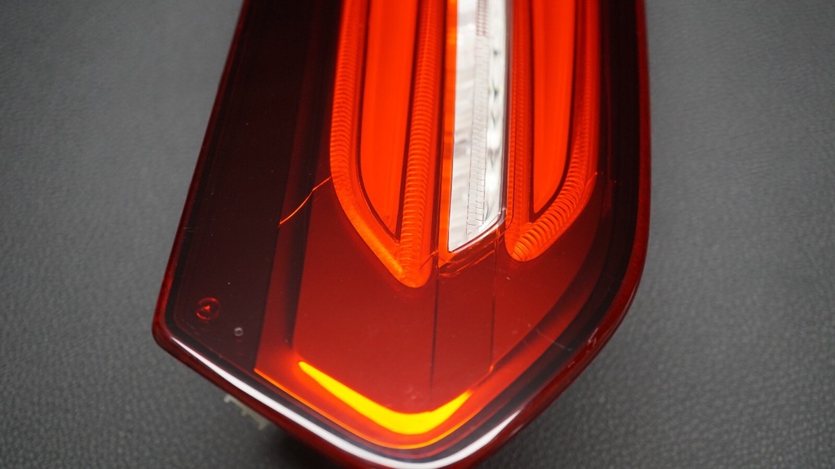 OEM MERCEDES BENZ GLC COUPE X253 C253 AMG REAR RIGHT LED TAIL