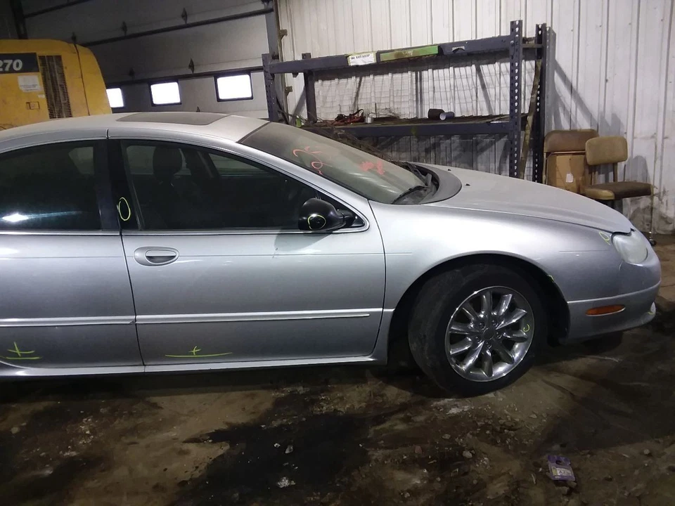 Chasis ECM Body Control BCM Panel de patada derecha compatible 03-04 300M 2044022 Foto 2 de 4