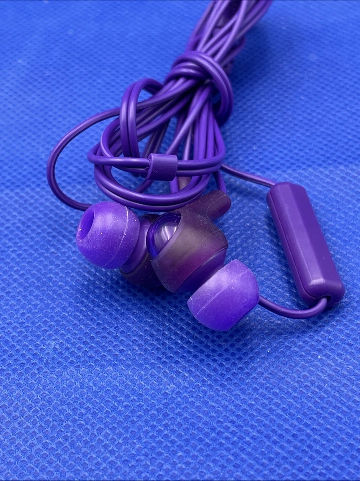 JVC HA-FX7M Gumy Plus Earbuds with Remote & Microphone - Plum Violet - Image 3 of 4