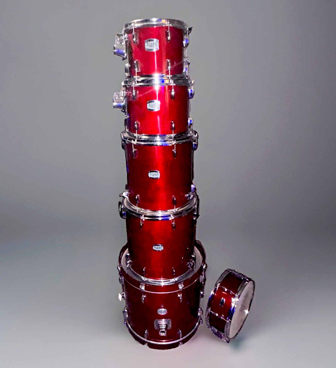 Yamaha Stage Custom 6-Piece Cranberry Drum Set, Snare Stand, Mounting Tom Racks
