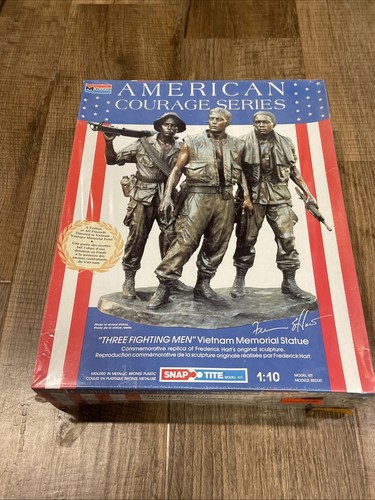 Monogram American Courage Series Three Fighting Men Memorial Model - 第 1/9 張圖片