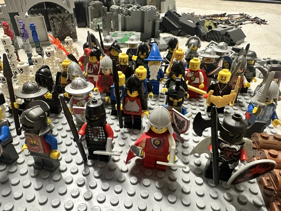 Lego Castillo Lote a Granel de Ladrillos, Minifiguras, Castillo Roca Pared Burp Sin usar, De Colección Foto 4 de 4