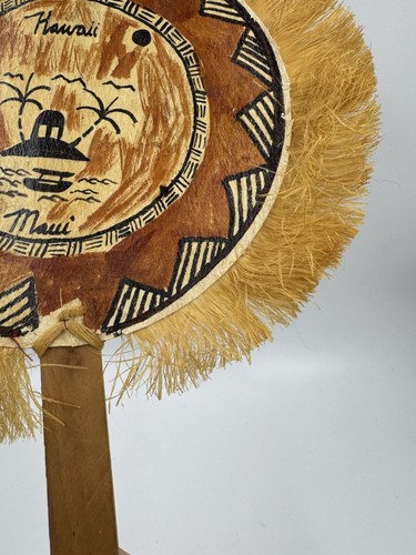 Vintage Hand Made Hawaii Hand Fan with Fringe Outer Edge Paddle Handle - Picture 4 of 8