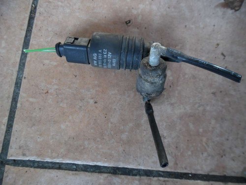 VW Polo 9N Waschwasserpumpe 1T0955651