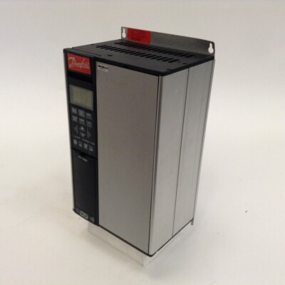 Danfoss 175Z0125 Variable Speed Drive VLT5002PT5C20STR3DLF00A00C0 Used UMP