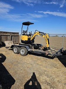 DIGBIT EM15 Mini Excavator Yellow/Black Compact Industrial Model