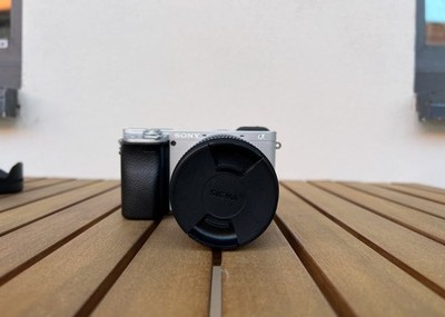 sony a6400 with 16-50 kit lens (EUROPE ONLY)
