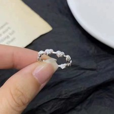 Ring mit verbundenen Herzformen – Romantisches 