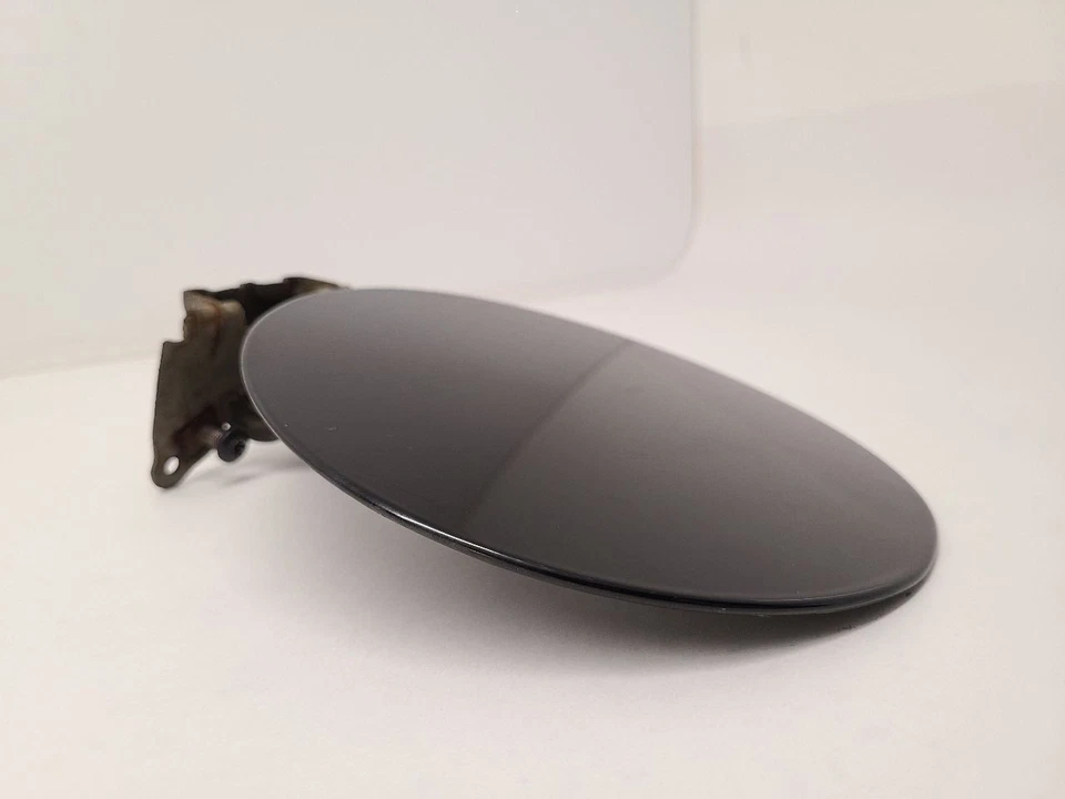 2002-2006 CHEVROLET AVALANCHE 1500 Fuel Filler Door Black 15124078     Foto 2 de 4